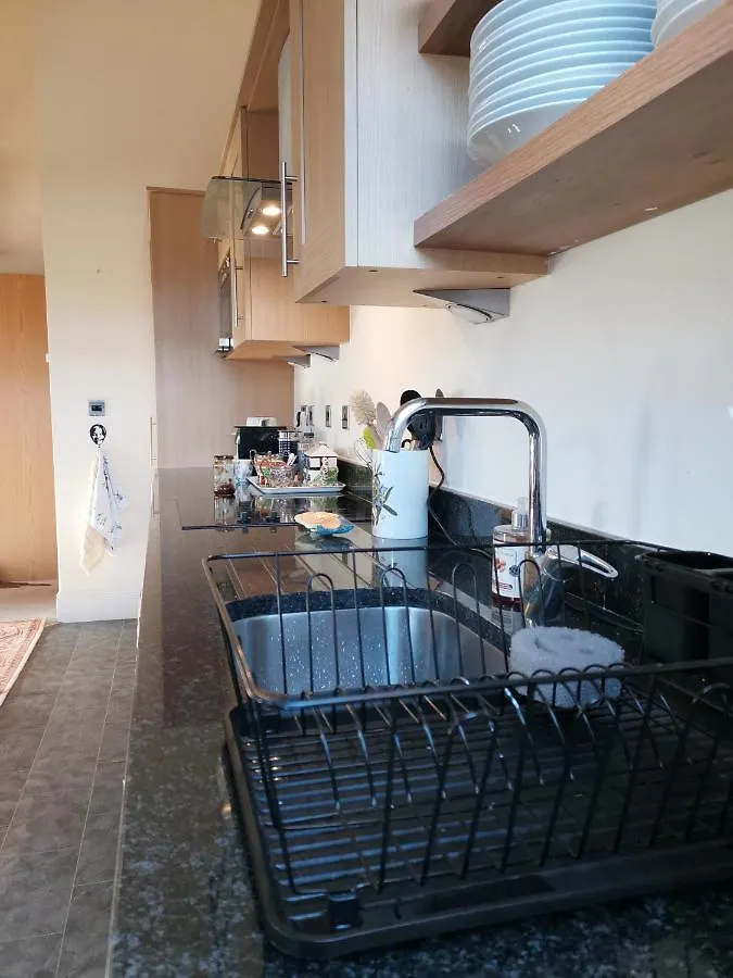 Luxury Spacious Penthouse Apartment Luddendenfoot